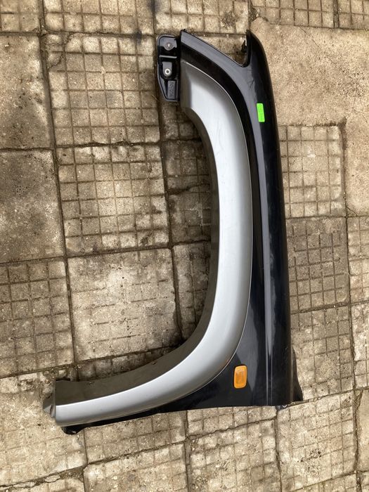 Ляв калник за тойота хайлукс/ Toyota hilux 02-05г