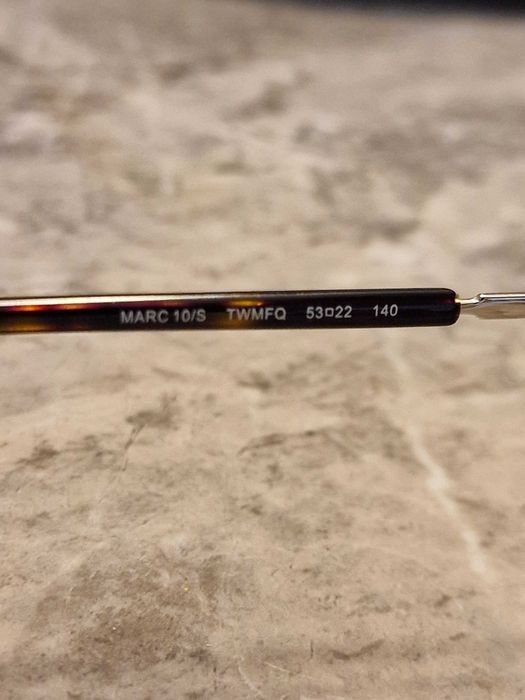 De Vanzare! Ochelari de soare dama Marc Jacobs