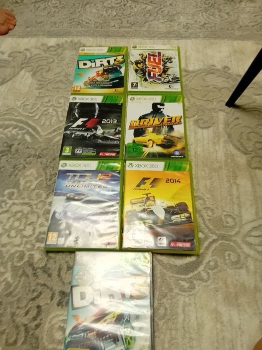 Xbox 360 ,merge bine ,are urme de uzură