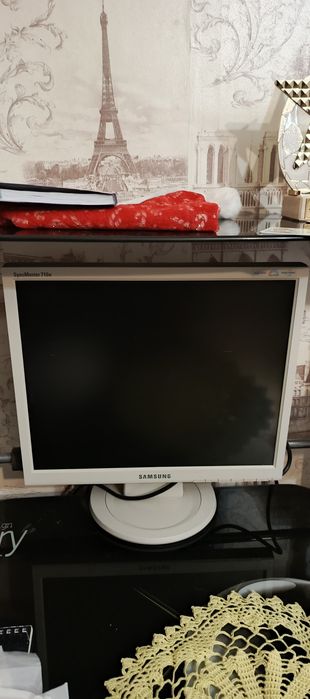Продам манитор Самсунг