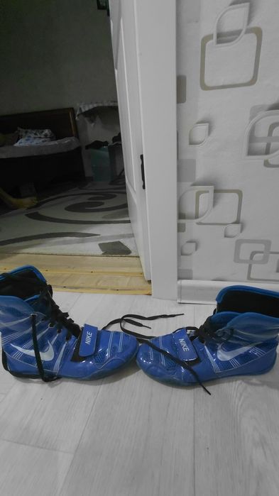 Продам боксерки Nike