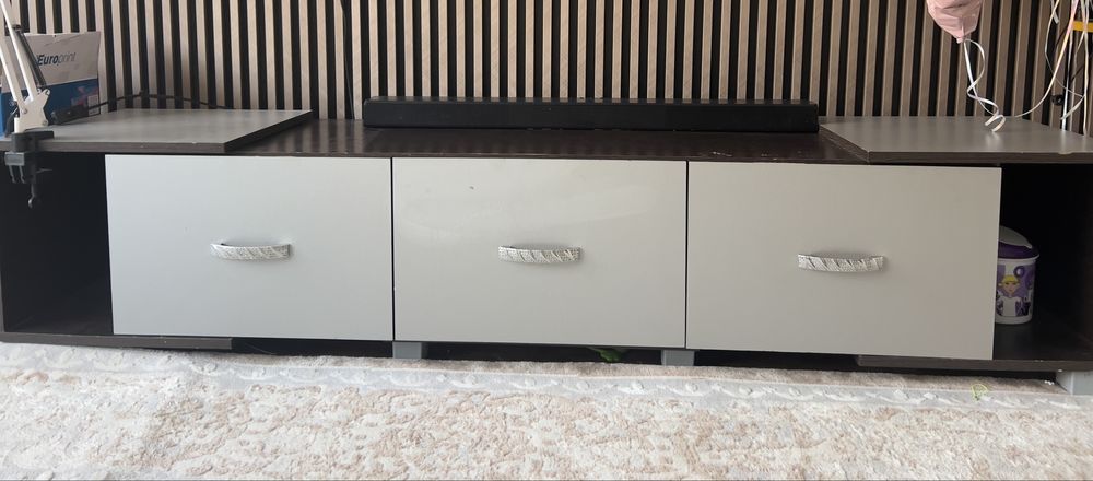 Тумба под телевизор