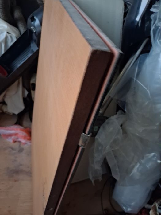 Огледало върху плоскост