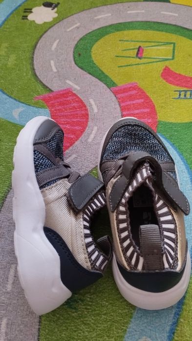 Детские дышащие кроссовки