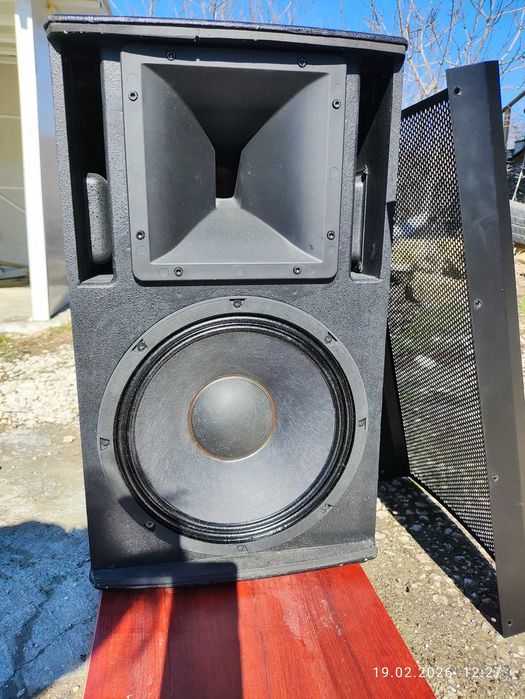 Продавам тонколони Robox - N 12 F 802 PRO.
