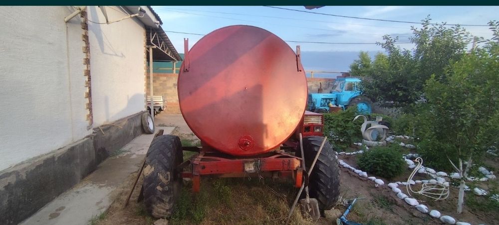 Трактор мтз 80 на ходу