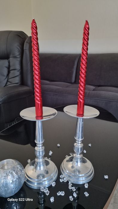 Стилни  свещници