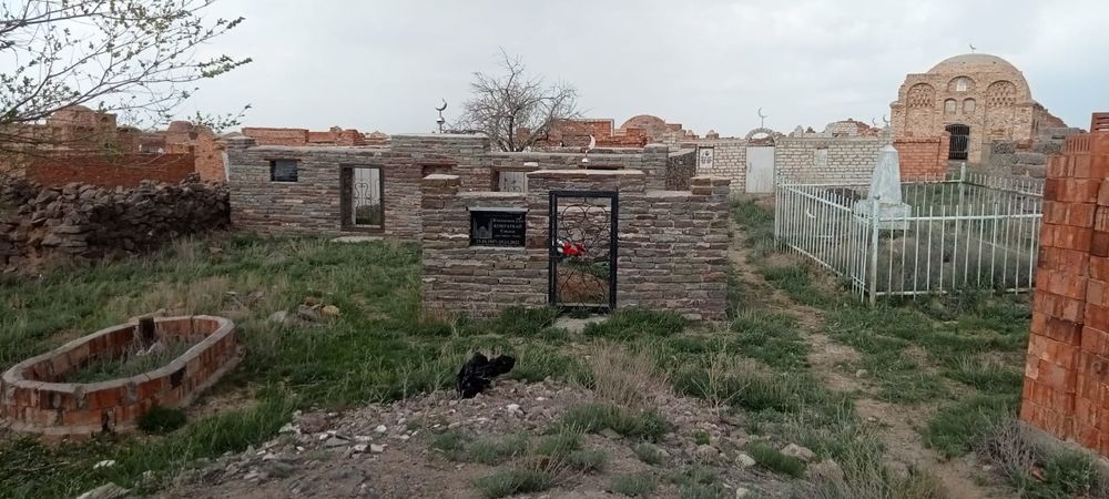 Мазар зираттар саламыз табиги тастан