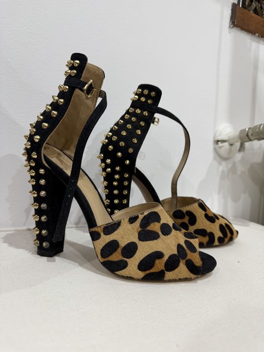 Токчета от естествена кожа