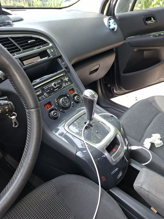 Vand peugeot 5008