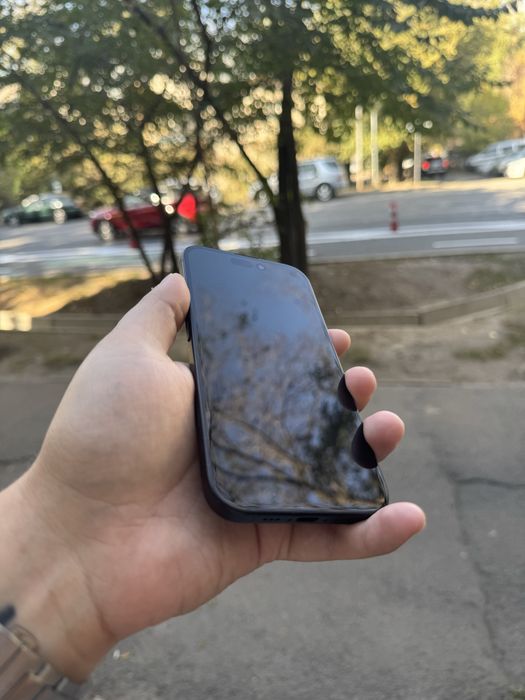 Телефон Iphone 16 128gb