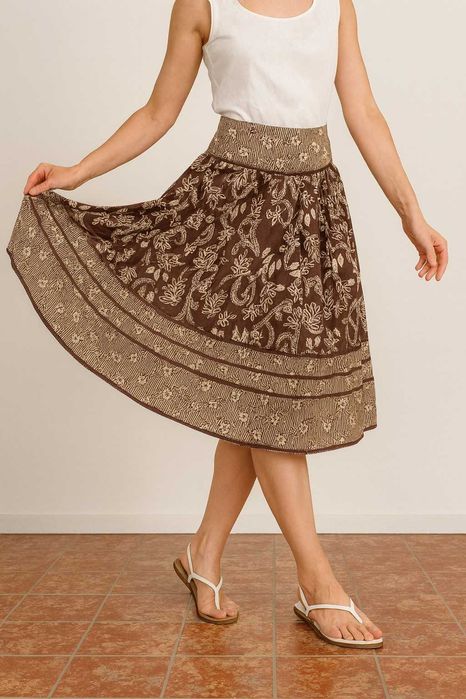 Fustă chic Atmosphere, cade frumos pe talie – vară/toamnă