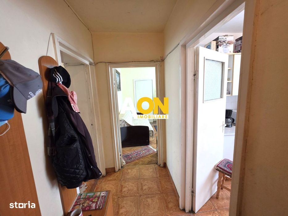 Apartament 3 camere, semidecomandat, parter, Cetate, strada Closca — fotografia 3