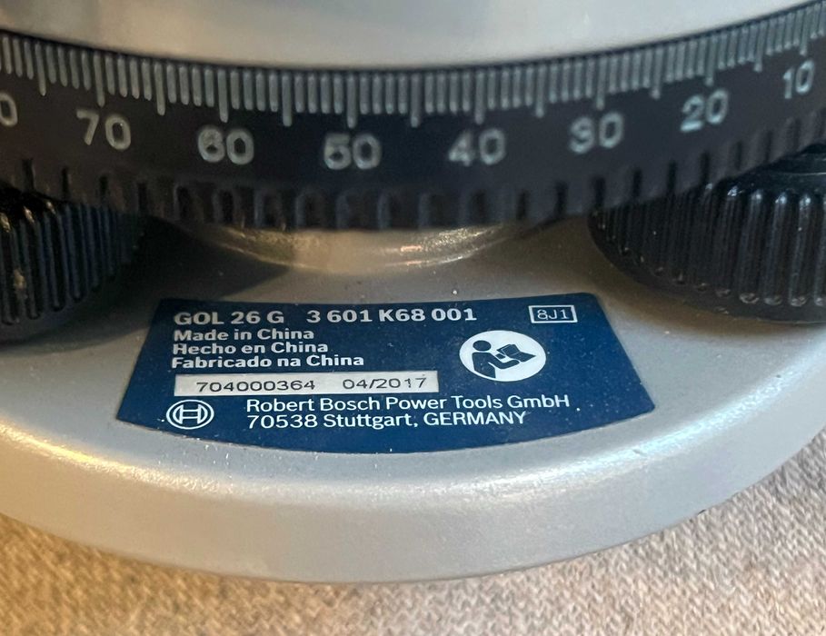 Nivel optic Bosch GOL 26 G profesional cu trepied Bosch BT160