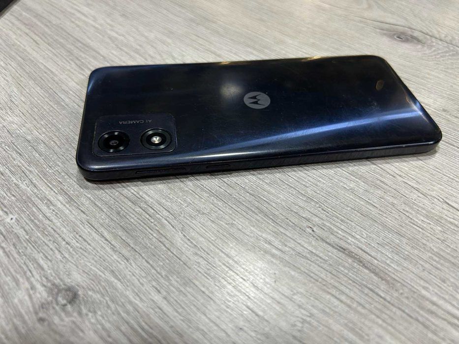 Motorola Moto E13 64GB 2GB RAM Dual