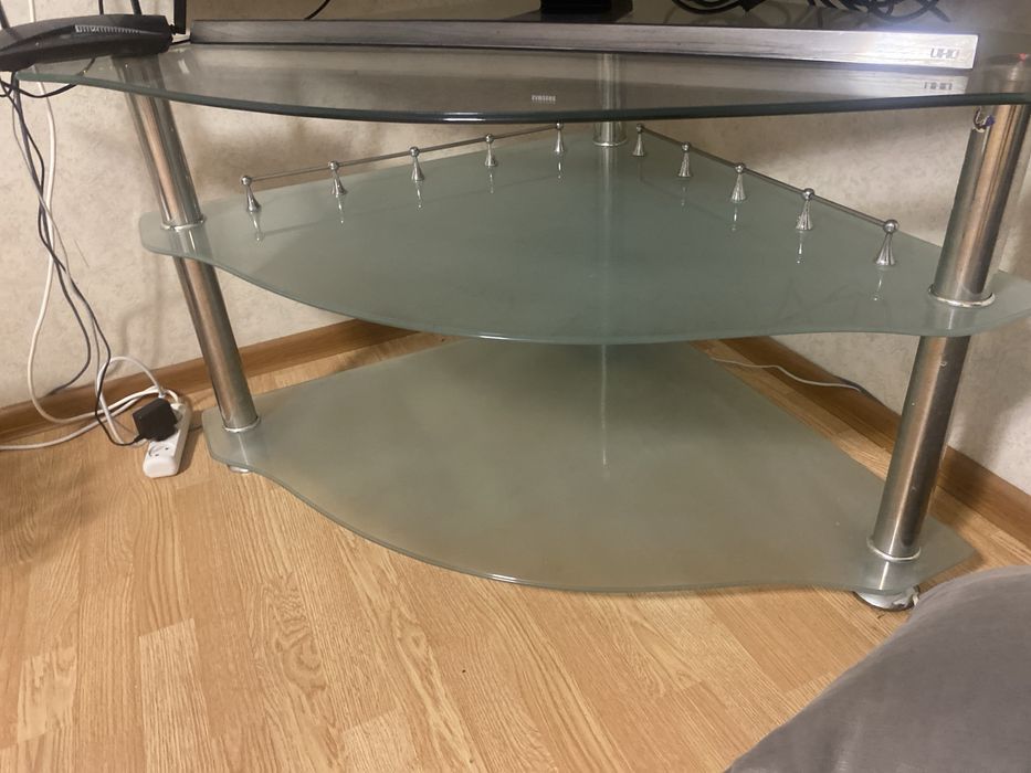 Полка для телевизора