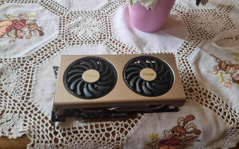 Placa video MSI Rx 5700 xt EVOKE OC