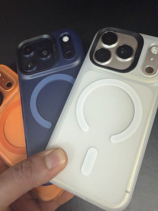 iPhone 17 Pro,iPhone 17 Pro Max Benks луксозни гърбове в три цвята