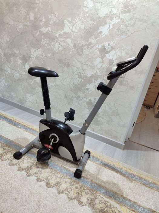 Продам вело тренажер.