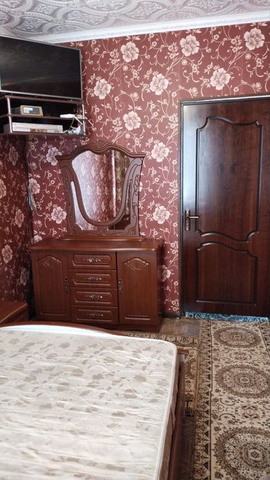 3 xonali uy sotiladi