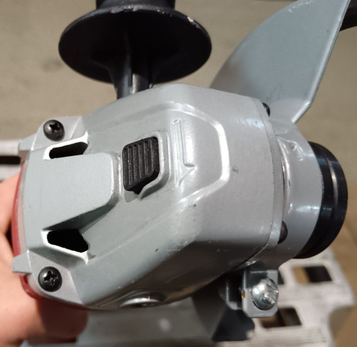 Flex EINHELL, motor 750W, alimentare 220v, disc 115mm