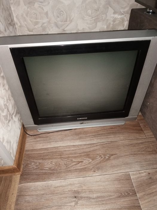 Телевизор самсунг