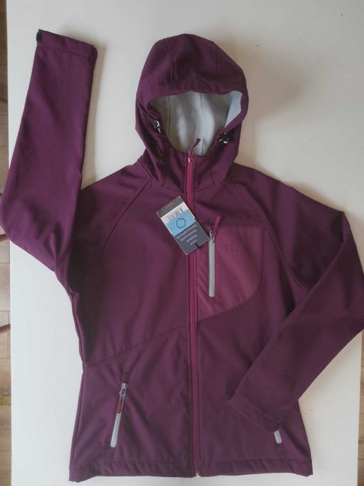 Оригинално софшел туристическо яке