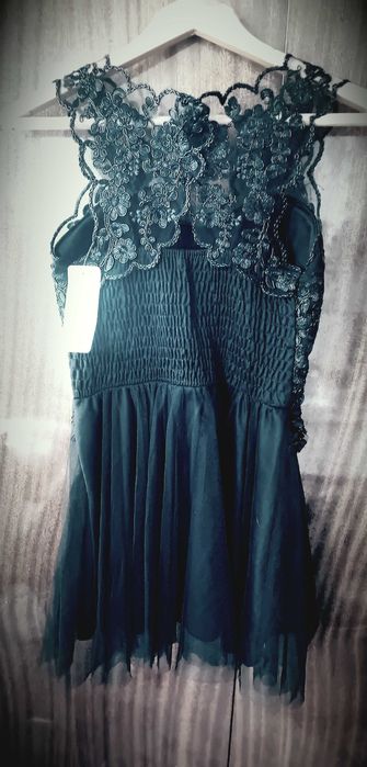 Вечерна дамска рокля/туника с блестящи елементи и тюл