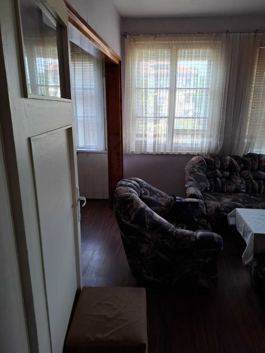 Продава се Тристаен апартамент в Ямбол, Военна база - 94 кв.м за 429 €/кв.м - Снимка #1