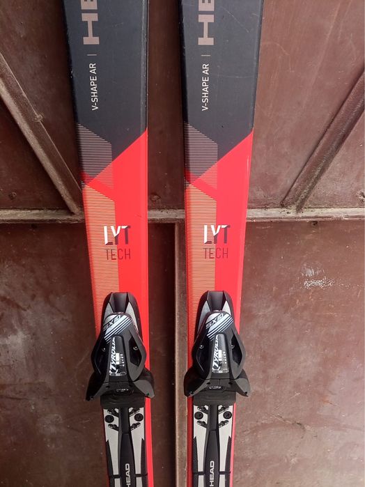 Schiuri HEAD V-Shape AR