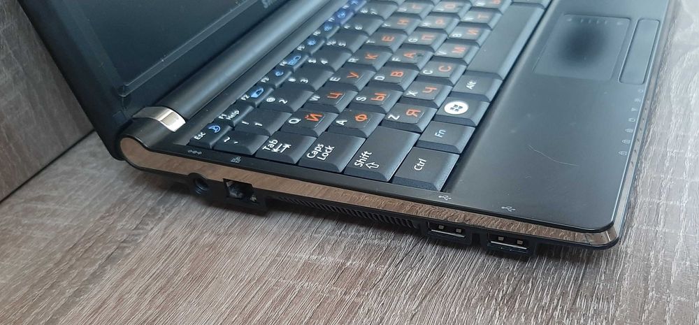 Нетбук Samsung NC10