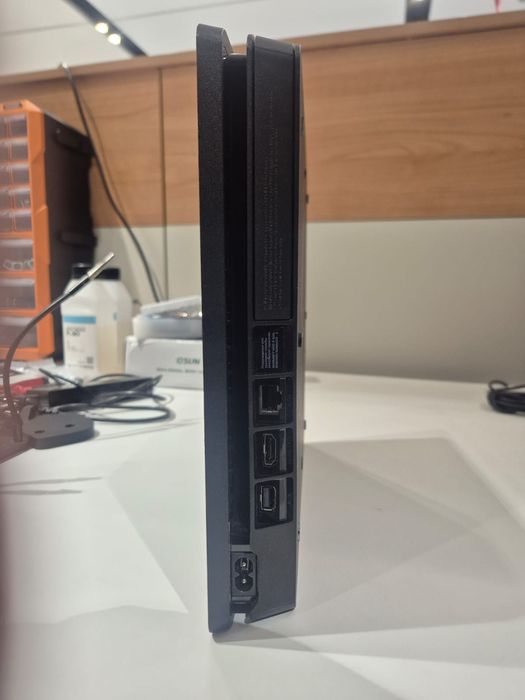 Playstation 4 SLIM 1tb прошитая!!!