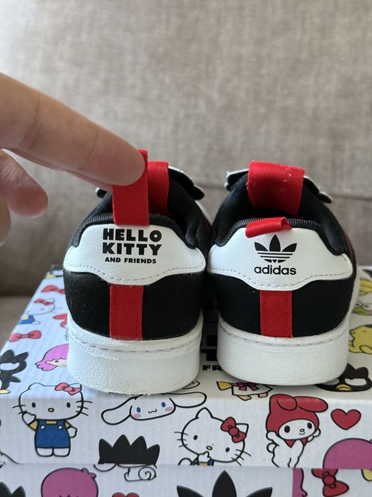 Продам спортивные мокасины для девочек