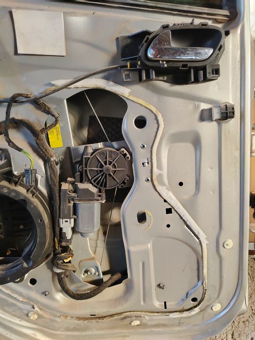 Пежо 207 на части.