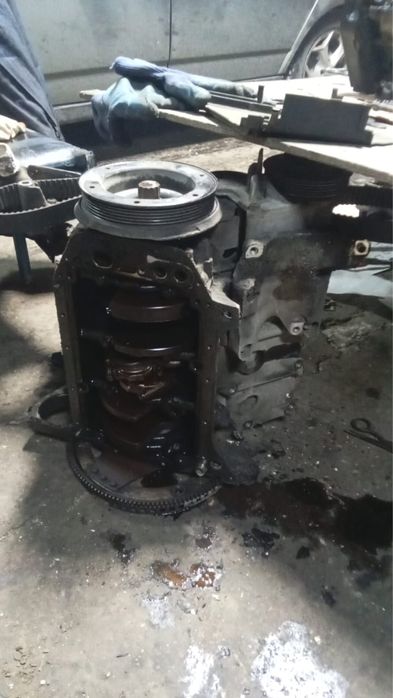 Продам двс от ауди 2,8