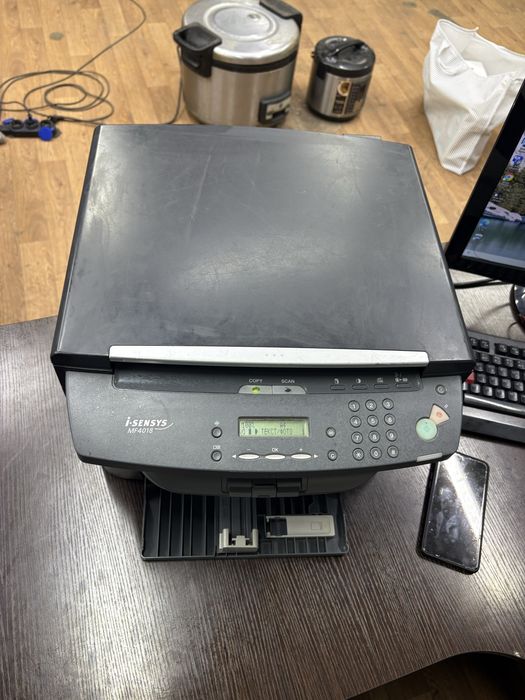 Продам МФУ Canon i-Sensys MF4018 принтер 3 в 1