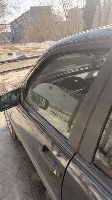 Продам автошторку на мерседес w202