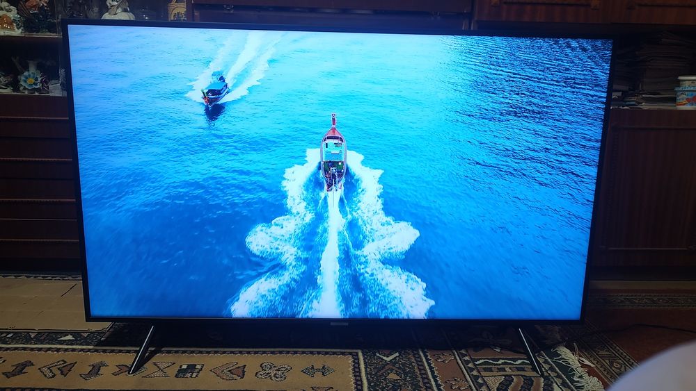 Smart tv Samsung 139 cm , model 55nu7102k