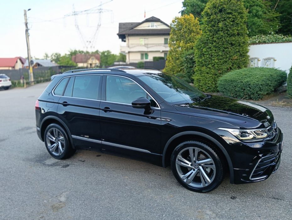 Volkswagen Tiguan Volkswagen Tiguan 2.0 TDI R-Line 150 CP, an 2021, LED, Navi, euro 6