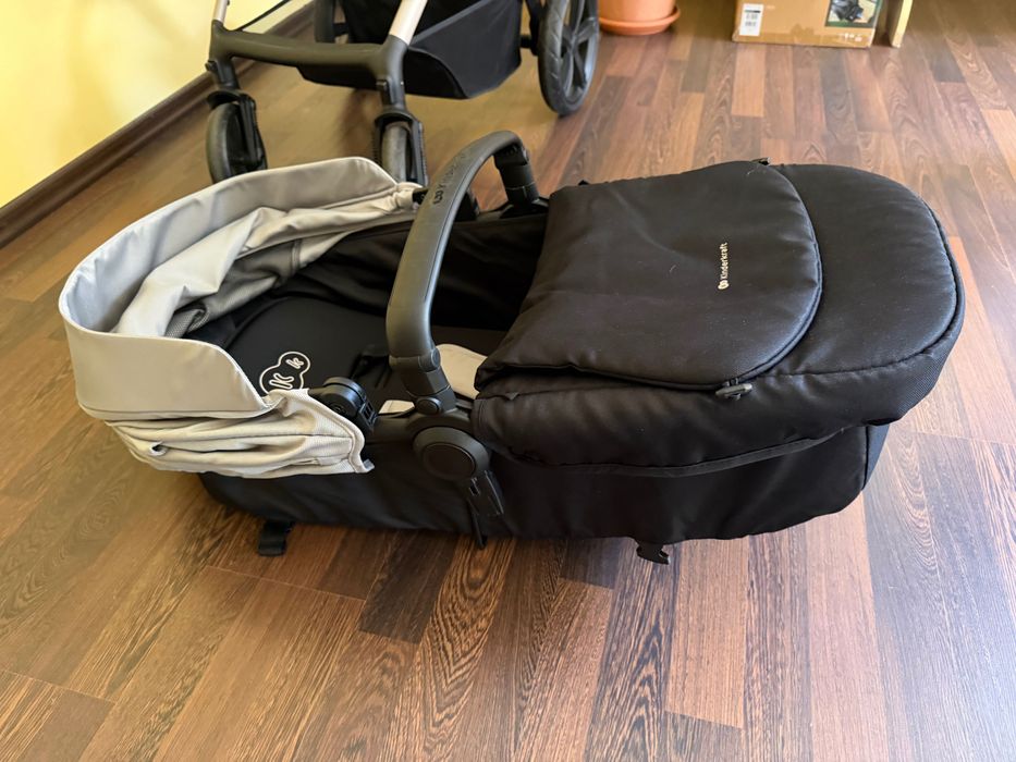 Cărucior copii KinderKraft Moov 2 4in1