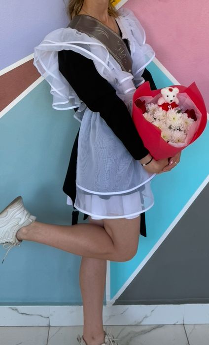 Школьное платье, фартук на выпускной