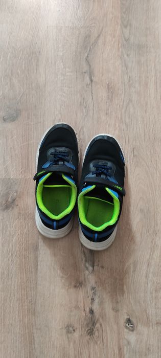 Кроссовки на мальчика