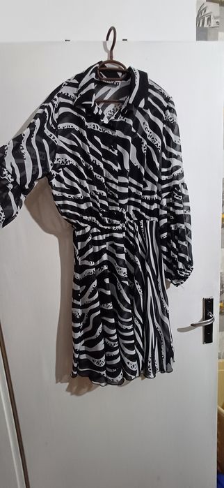 Ефирна свободна рокля