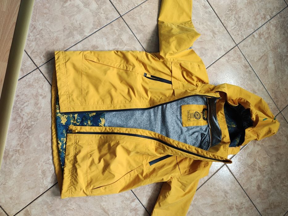 Geaca copii primăvară killtec  -copii 7-8 ani măsură 128