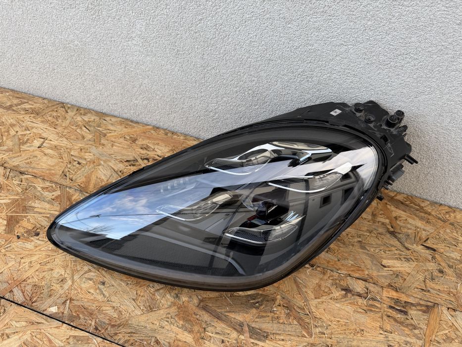 Far stanga Porsche Cayenne 9Y Full LED Adaptiv MATRIX Original Europa