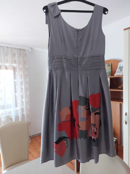 Rochita de ocazie sau de zi