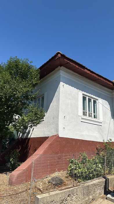 Casă de vânzare
