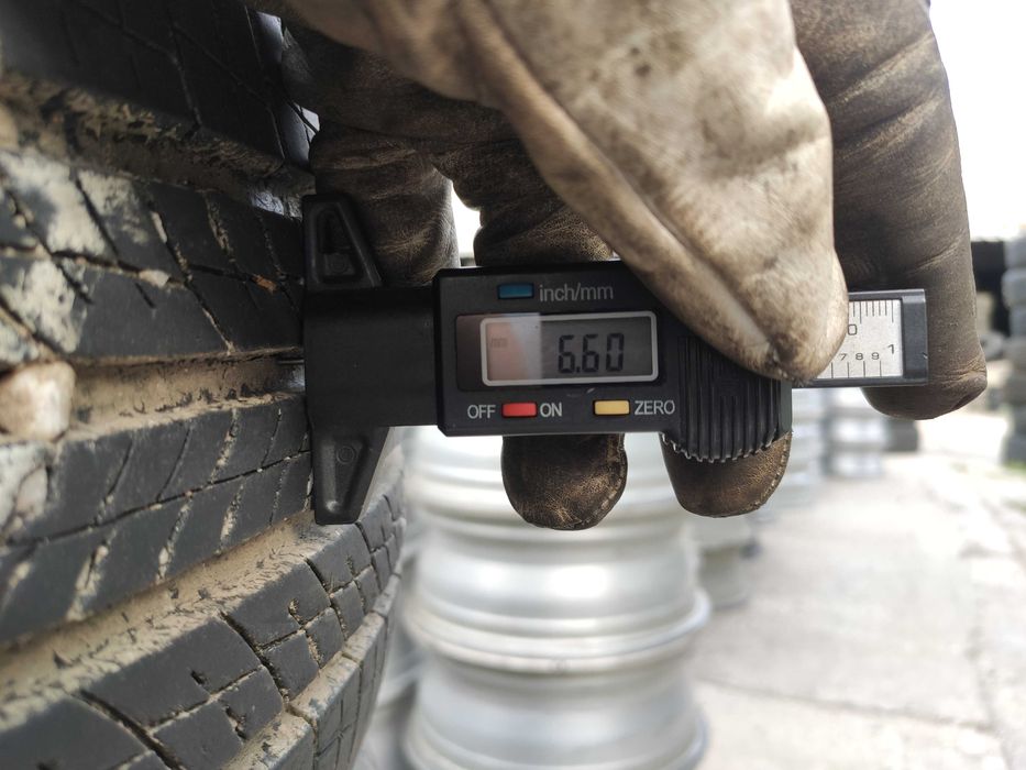 4бр Летни гуми 225 65 17 - Hankook -