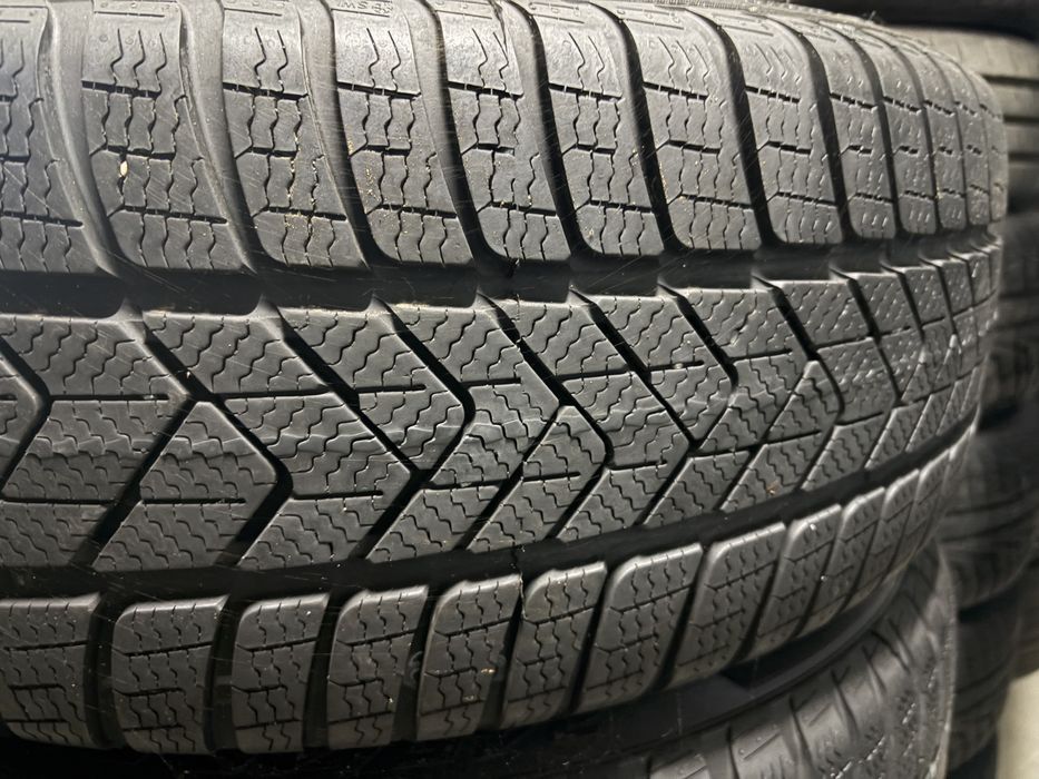Jante originale Audi A6 C8 pe 19” echipate cu anvelope de iarna Pirelli Dot 1225