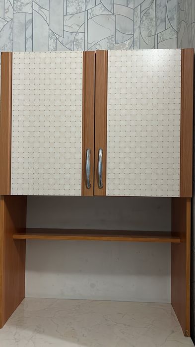 Кухонный шкаф сатылады б/у